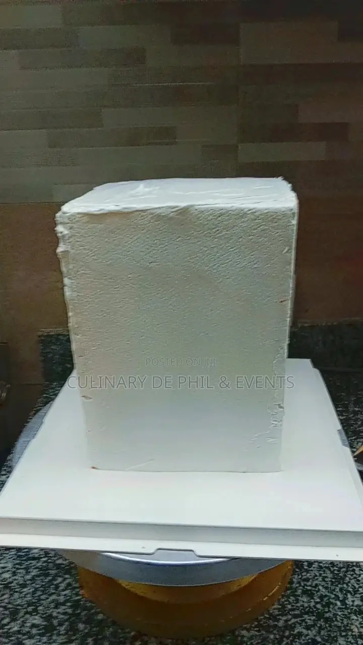 Vanilla, Strawberry,N Red Velvet Cake