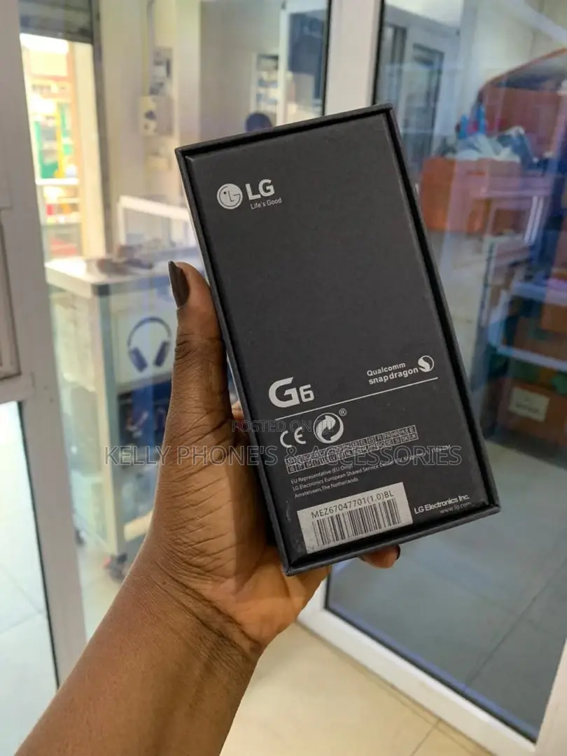 New LG G6 64 GB Black