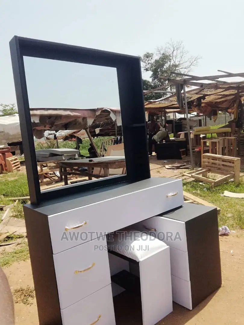 Quality Dresser( Payment After Delivery)