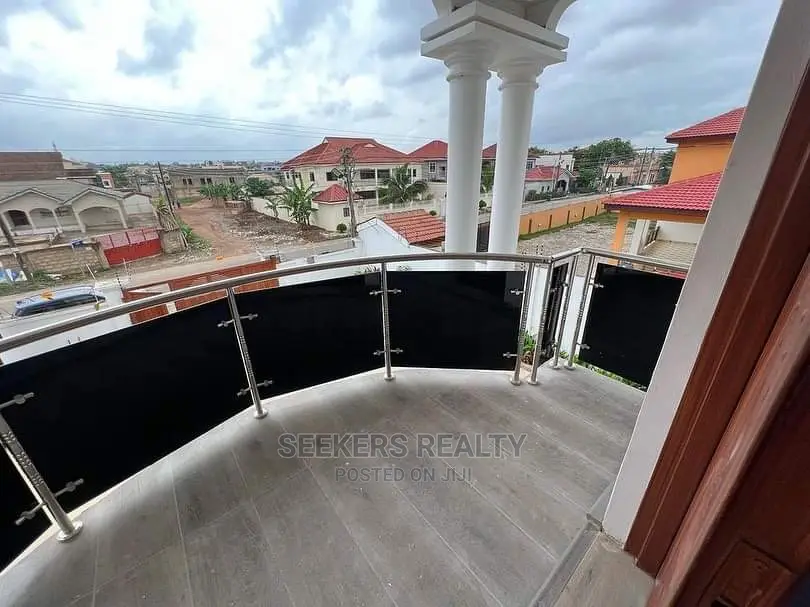 4bdrm House in Seekers Realty, Accra Metropolitan for sale