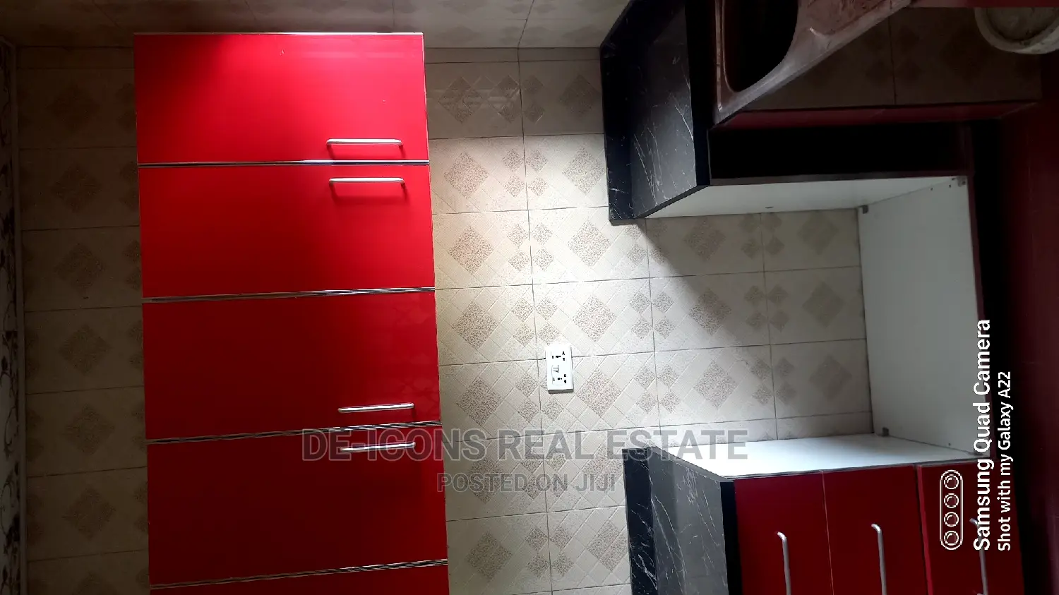 2bdrm Duplex in De-Icons Real Estate, Awutu Senya East Municipal