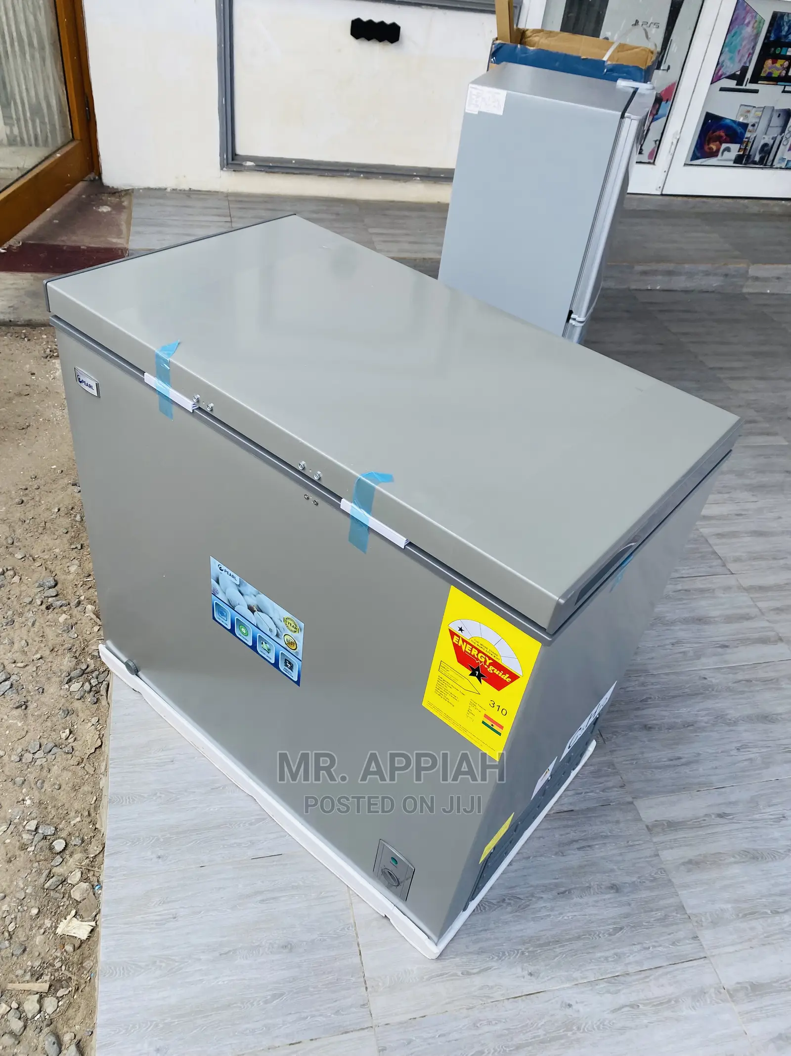 Direct Chilling Pearl PCF-240 Chest Freezer on Sale(200L).