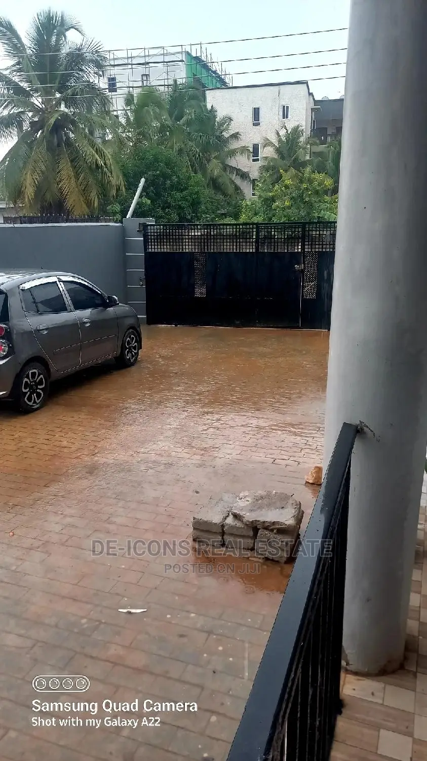 2bdrm Duplex in De-Icons Real Estate, Tetegu for rent