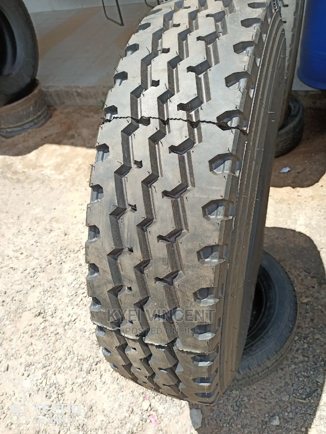 O Green Truck Tyre 315-80-22.5