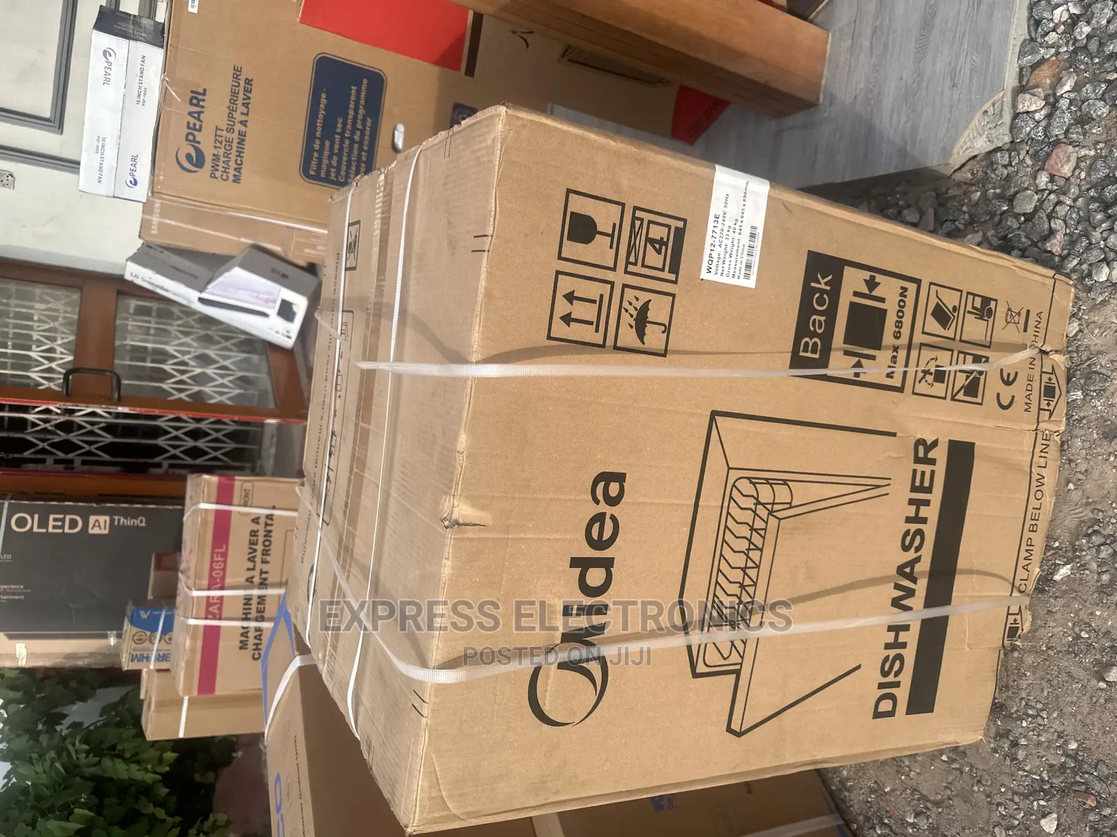 Lovely  Midea Dishwasher 12plate Setting