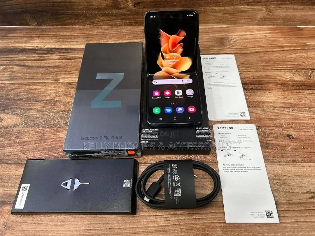 New Samsung Galaxy Z Flip3 5G 256 GB Black