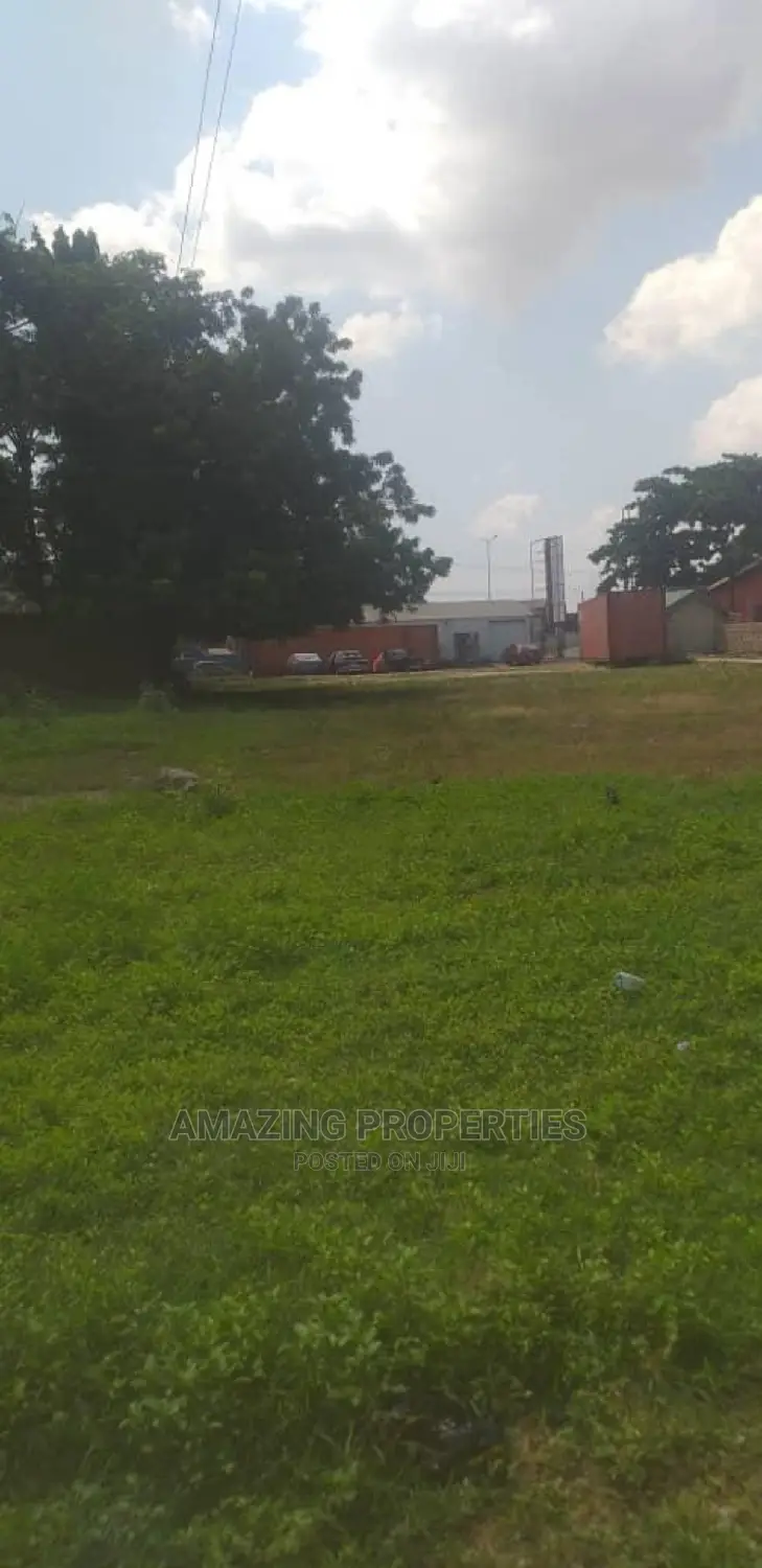5 Plots of Land at Dzorwulu