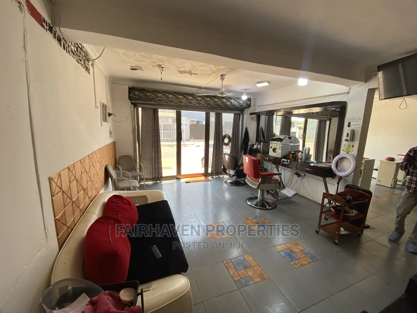Spacious Shope for Rent in Tseaddo (3 in 1)