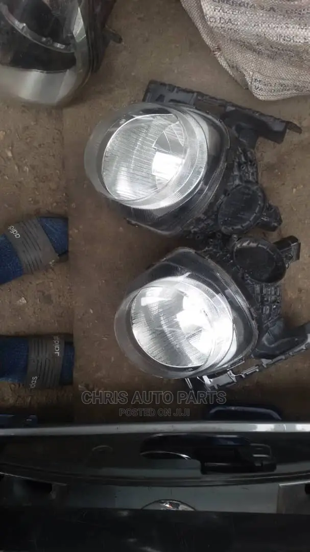 Nissan Juke Headlight