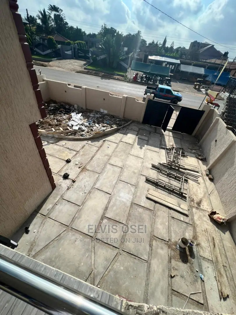 4bdrm House in Atomic, Kwabenya for rent