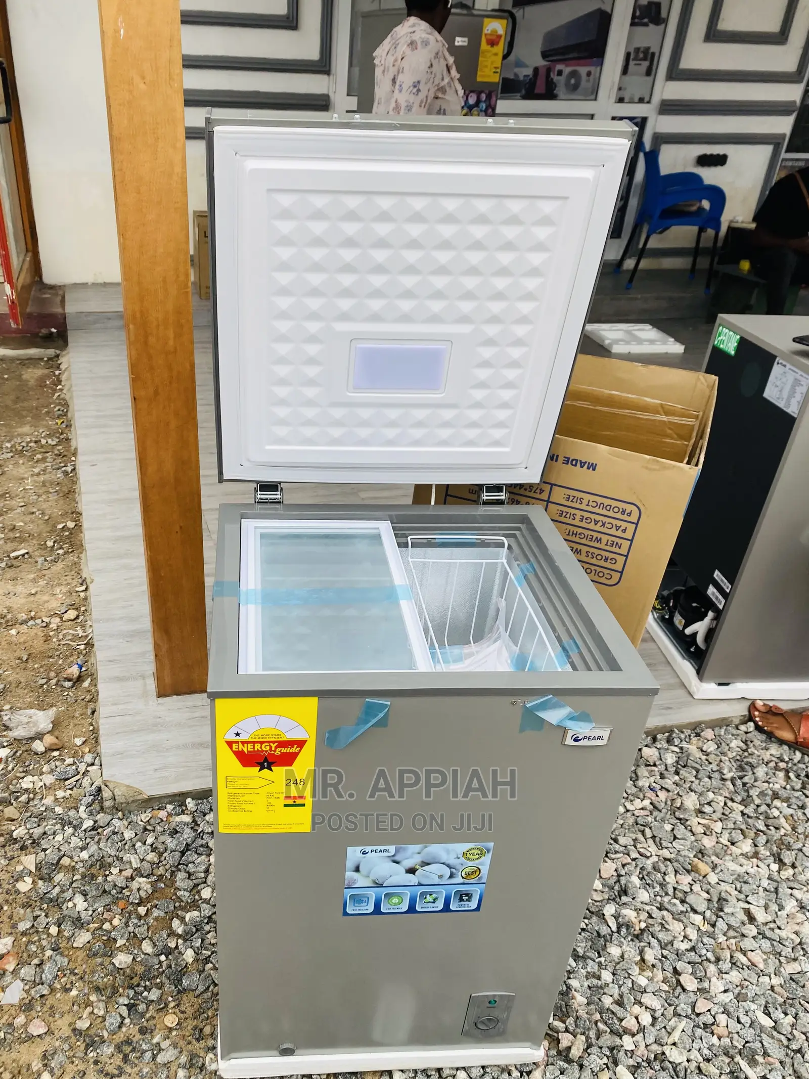 Energy and Cost Saving Pearl PCF- Chest Freezer()