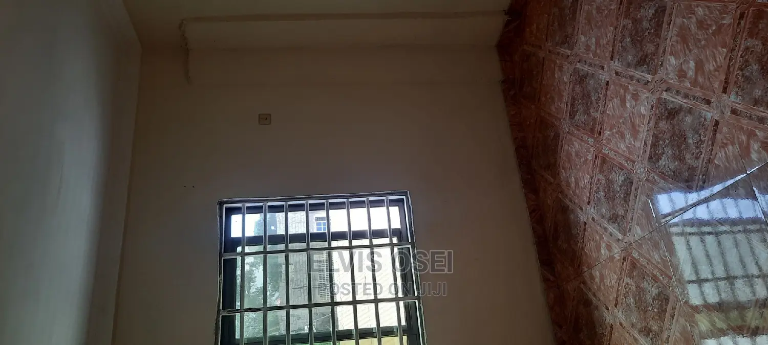 2bdrm Apartment in Ablekuma for rent