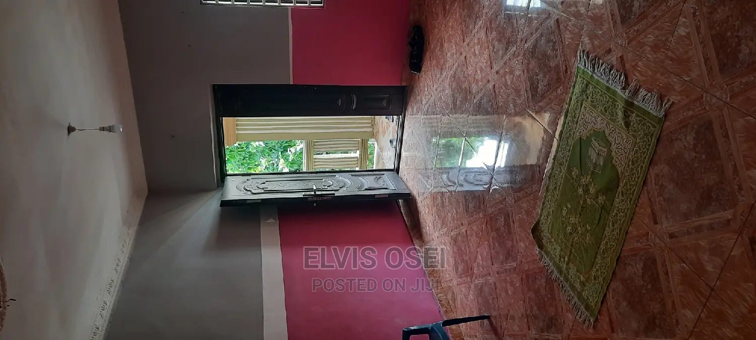 2bdrm Apartment in Ablekuma for rent