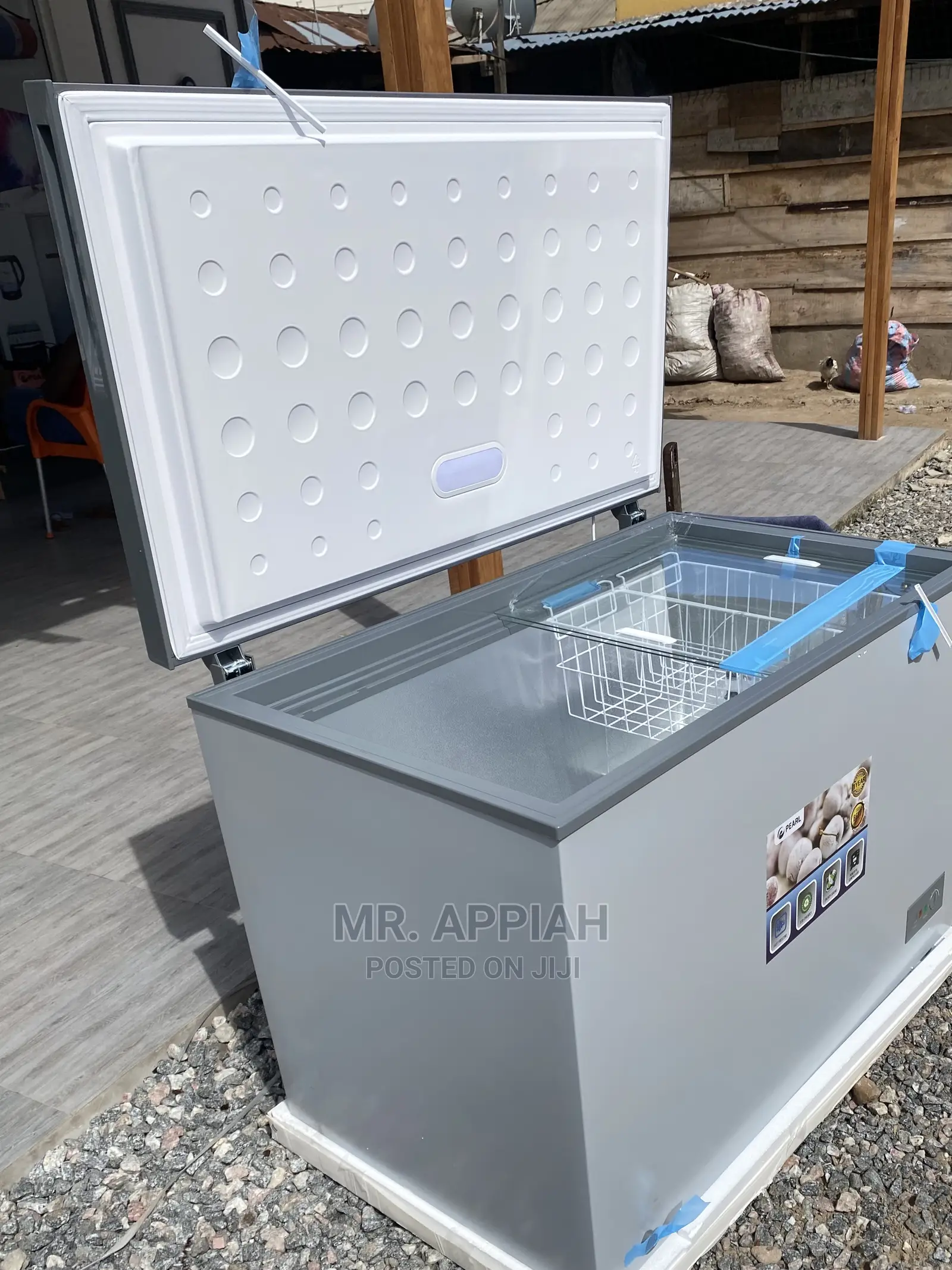 Effective Reliable Pearl 290ltr Chest Freezer(PCF-370).