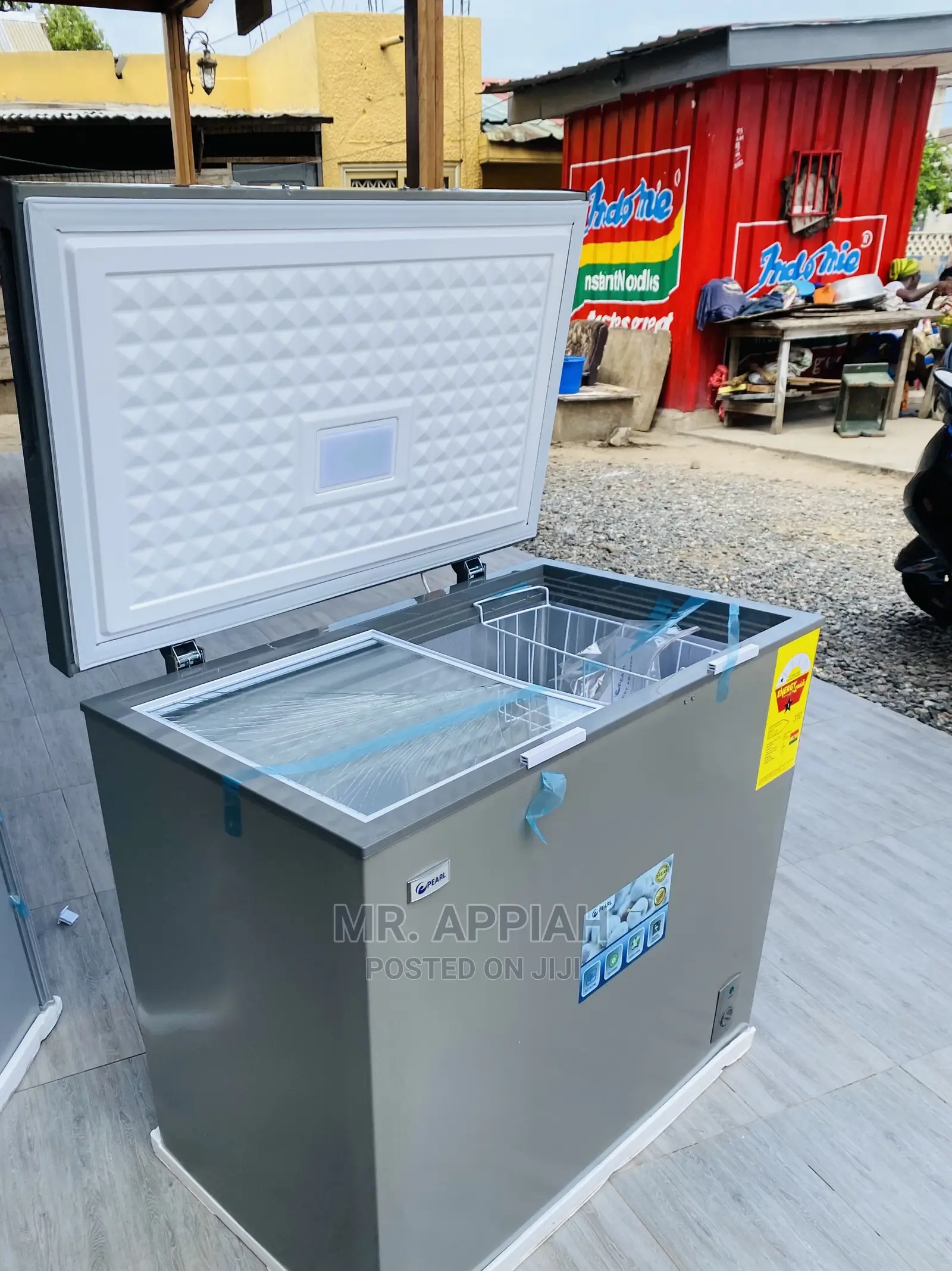 Get a Discount on Pearl PCF-240/200)Ltr Chest Freezer