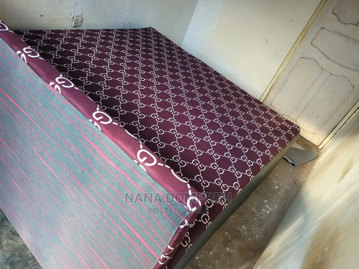 Inbuilt Queen Size Bed