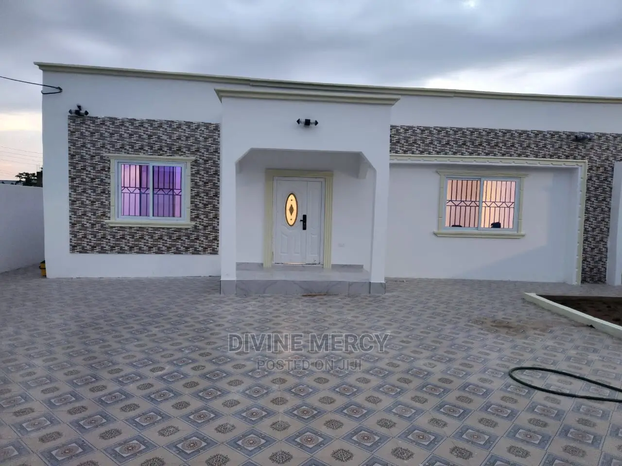 4bdrm Bungalow in Kasoa Krispo City for sale