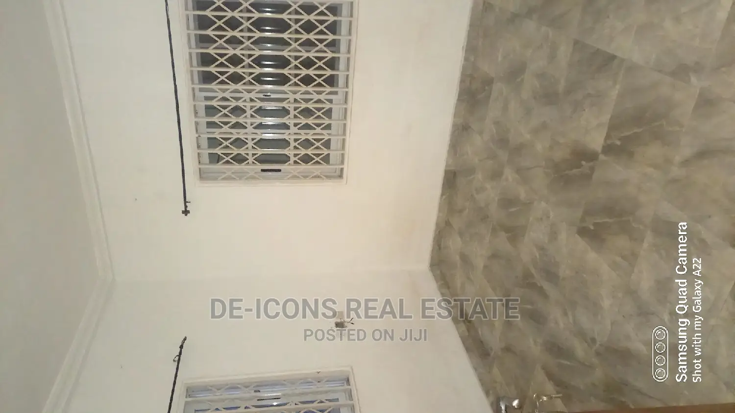 2bdrm Duplex in De-Icons Real Estate, Awutu Senya East Municipal