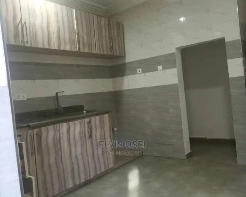2bdrm Apartment in Canada, Ablekuma for rent