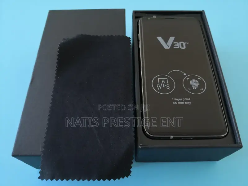 New LG V30 64 GB Black