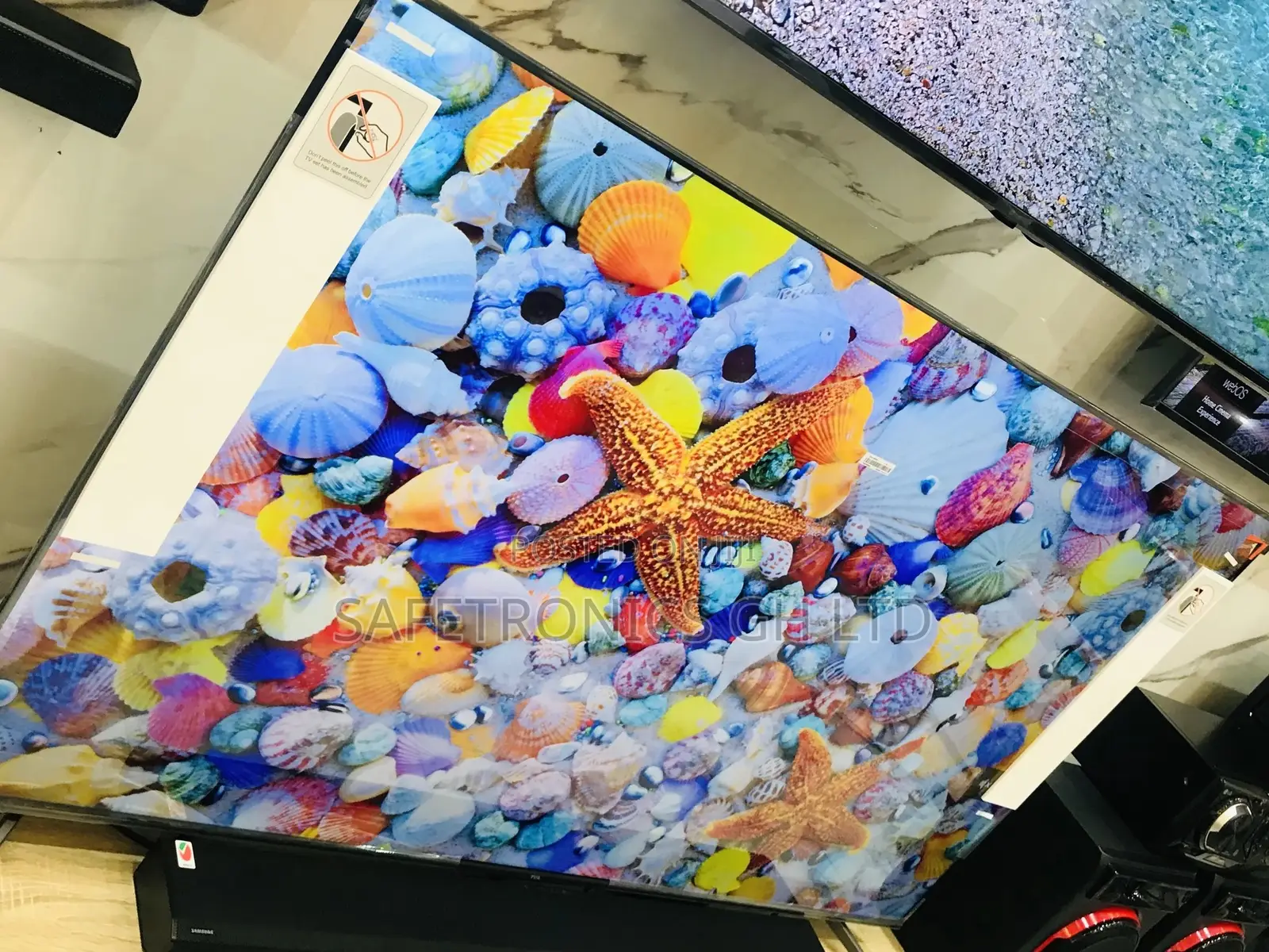 Lg UP77 75 Inches LED Glossy Perfect Design