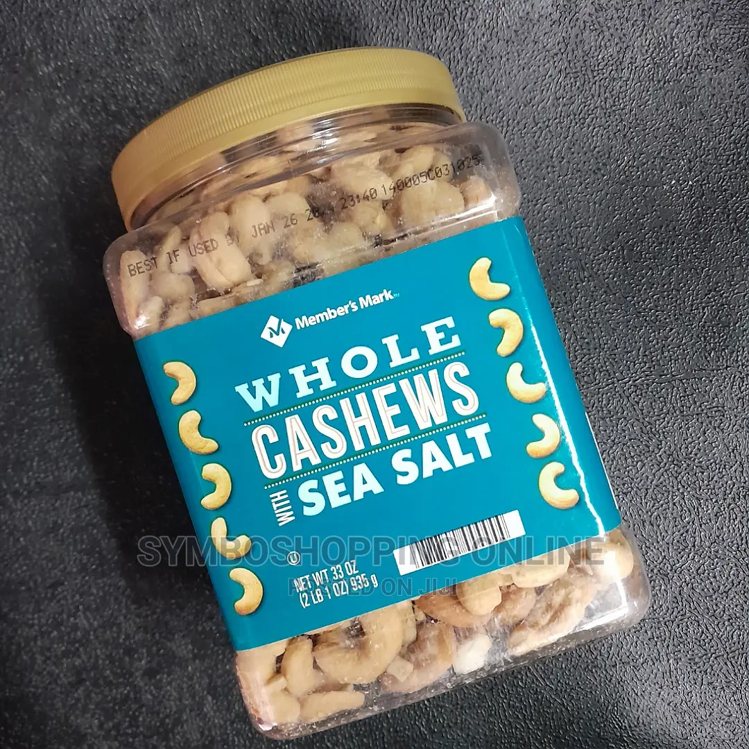 Member's Mark Roasted Whole Cashews With Sea Salt 935 G
