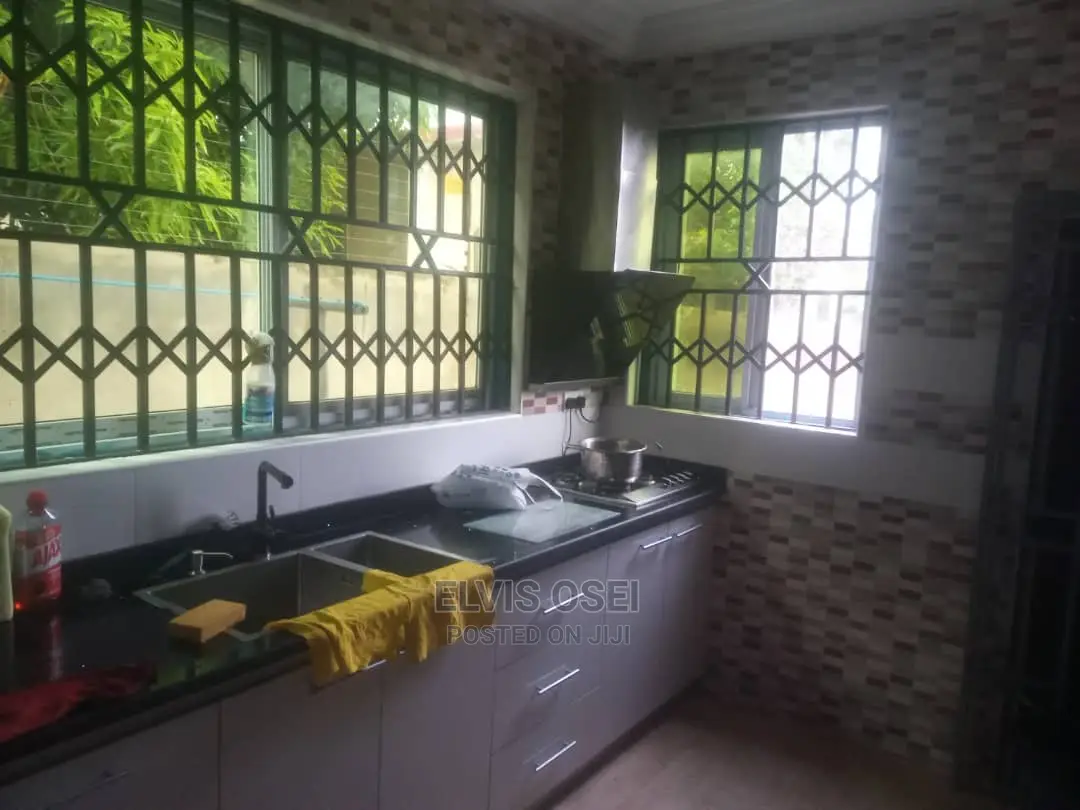 3bdrm House in Wachild Estate, Amasaman for rent