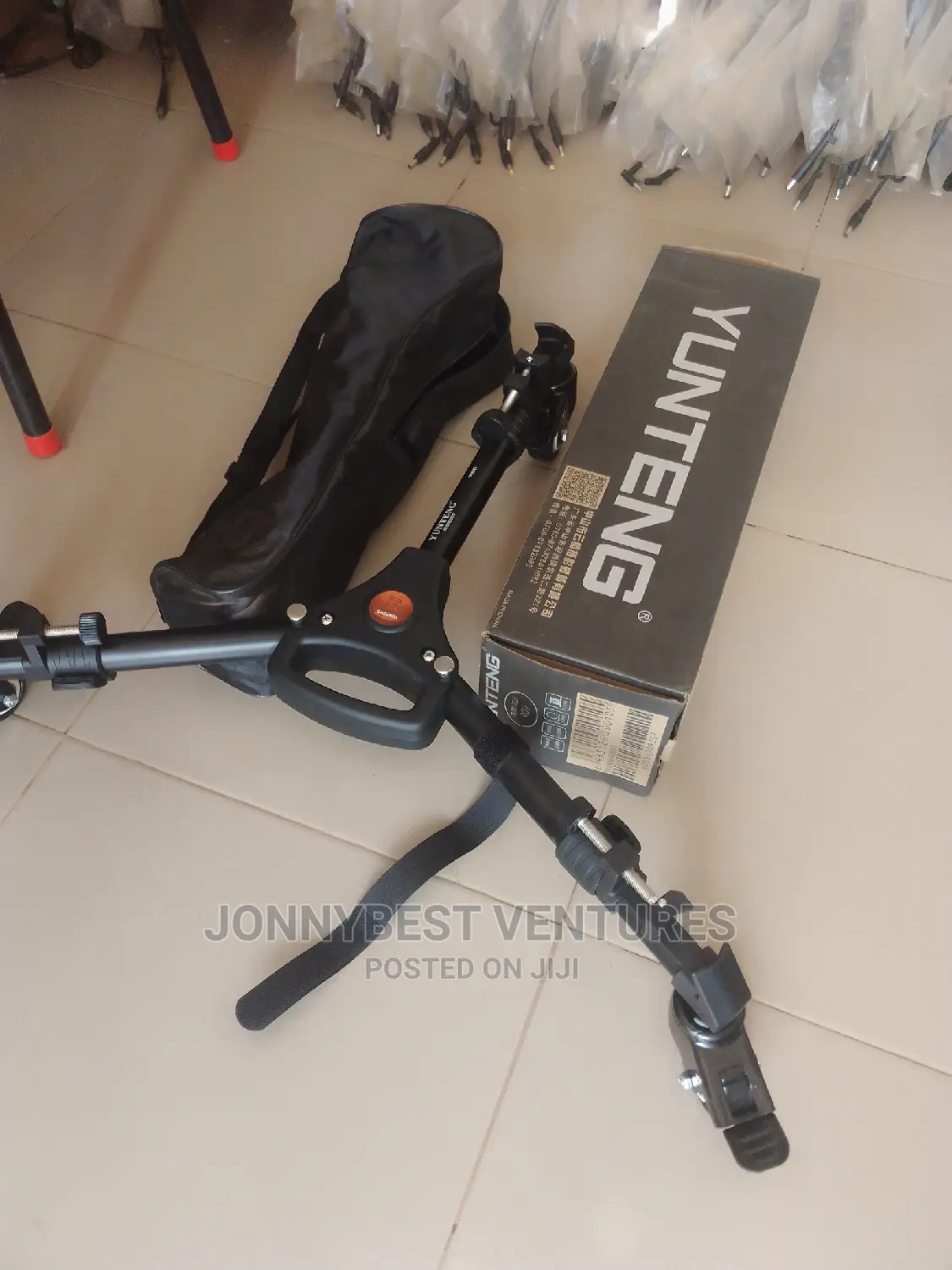 Brand New Yunteng 900 Tripod Dolly