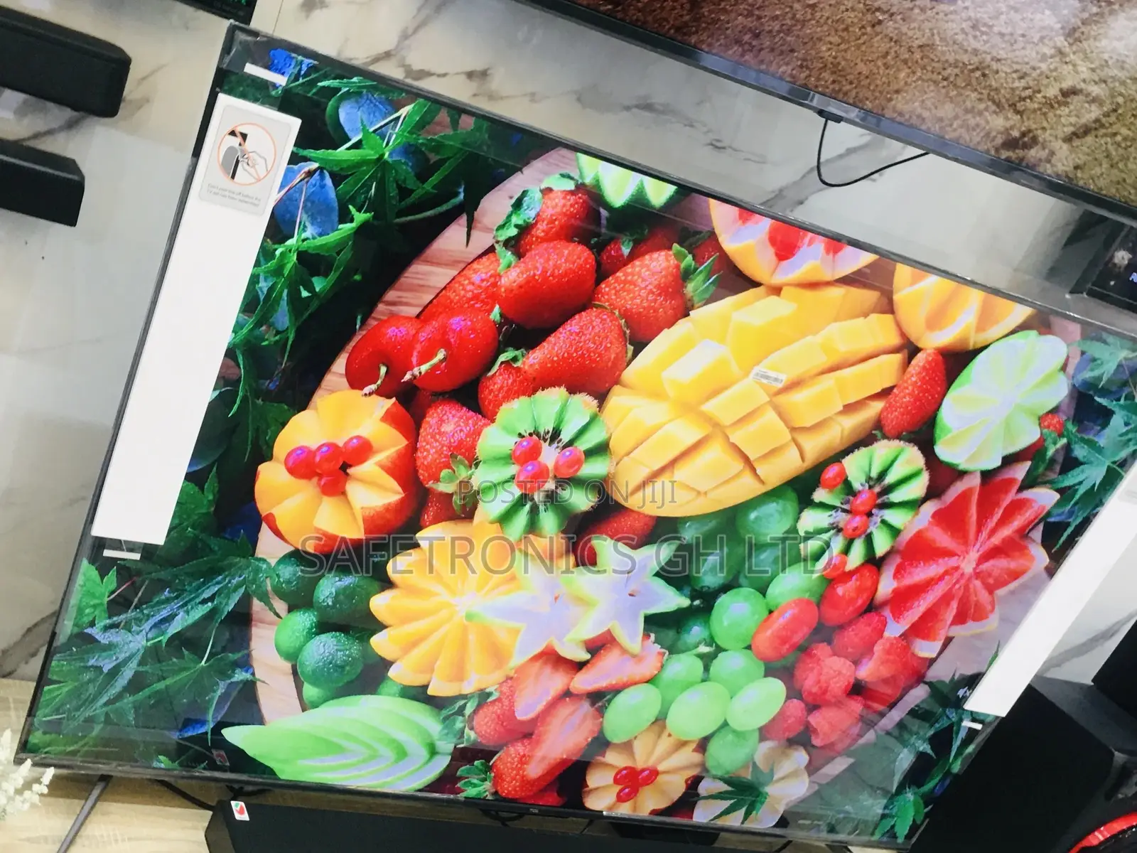 77 Inches Glossy Lg LED C21LA Long Lasting