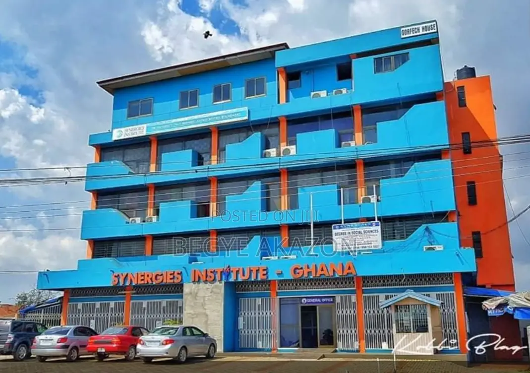 Commercial Building for Sale at Lapaz-Akweteyman