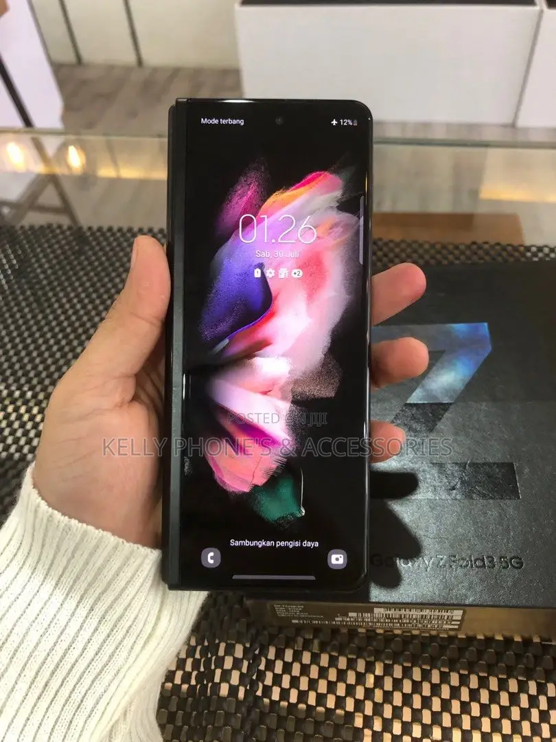 New Samsung Galaxy Z Fold 3 256 GB Black