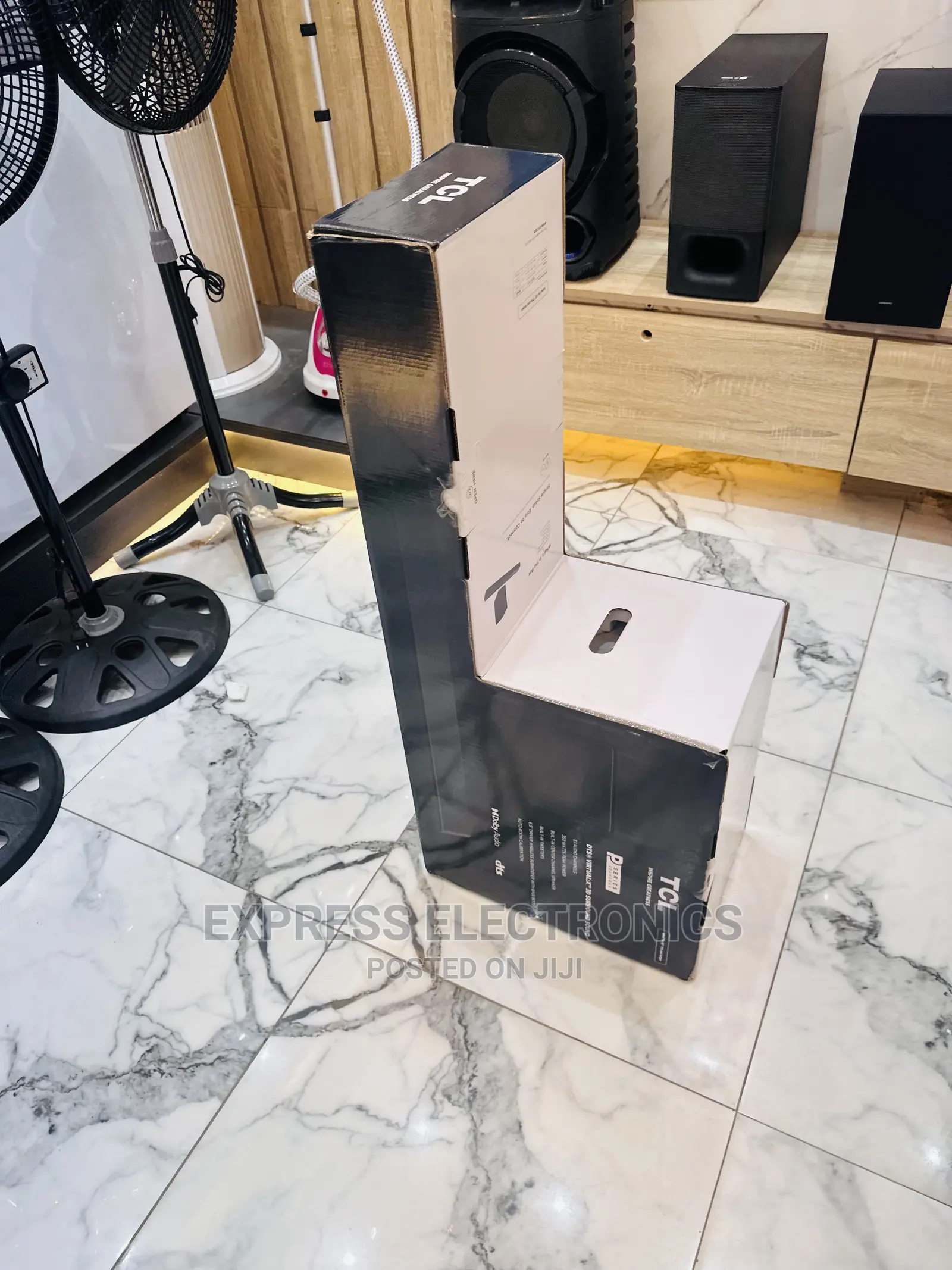 Enjoy  Good Music With P733w 350W Soundbar With Woofer