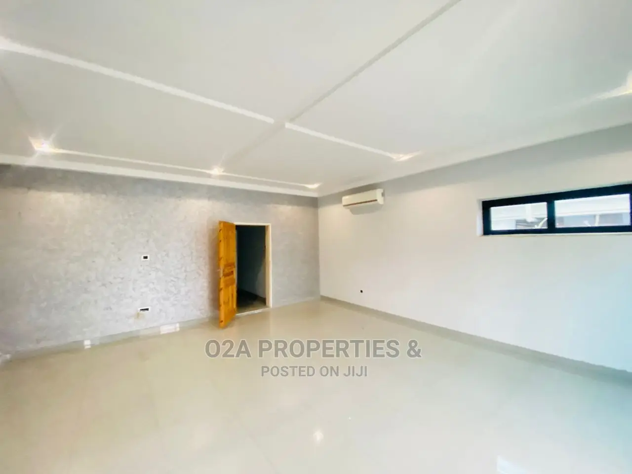 7bdrm Mansion in American House for sale