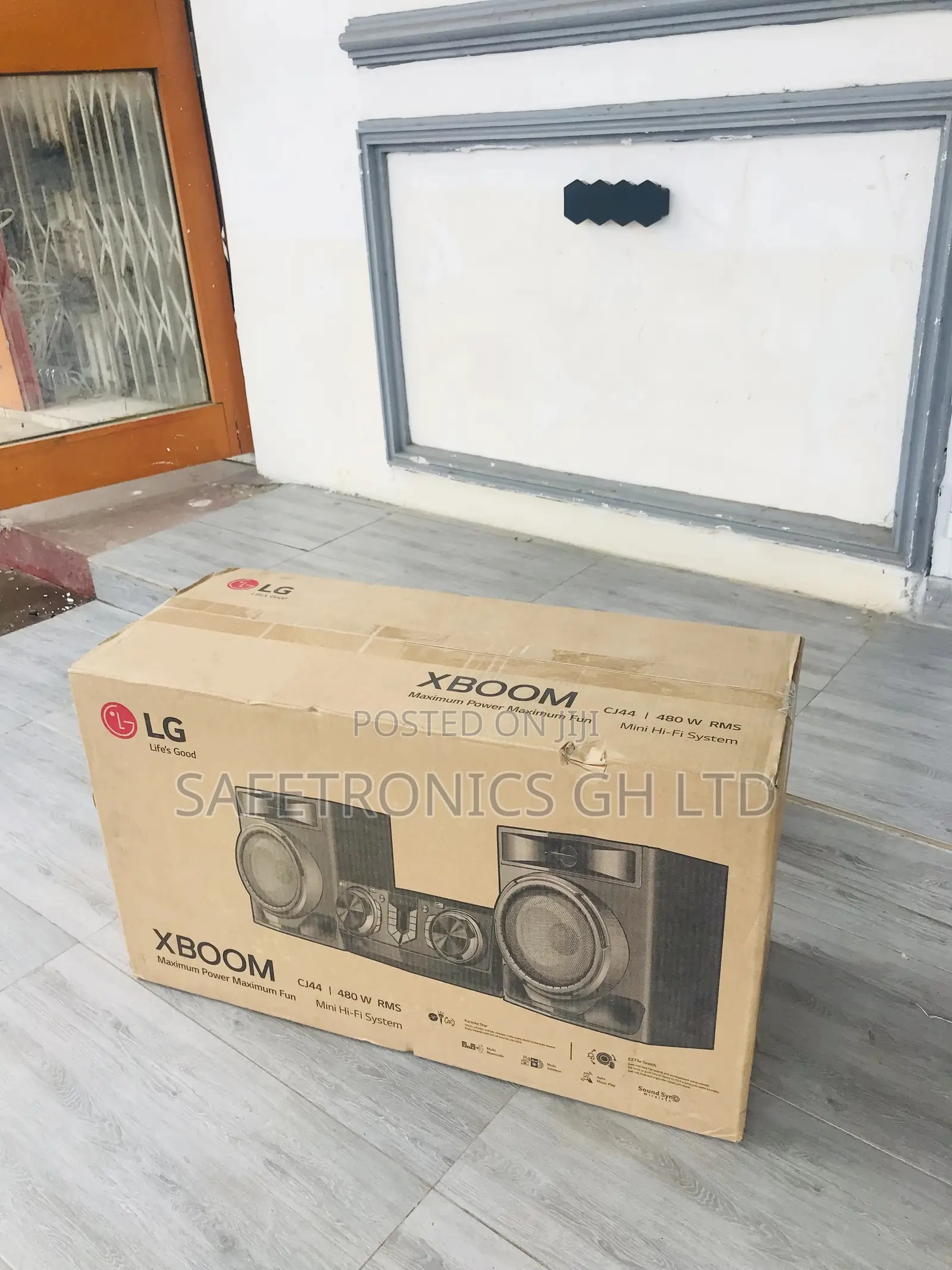 XBOOM Cj44 Lg Wireless Bluetooth Adjustable