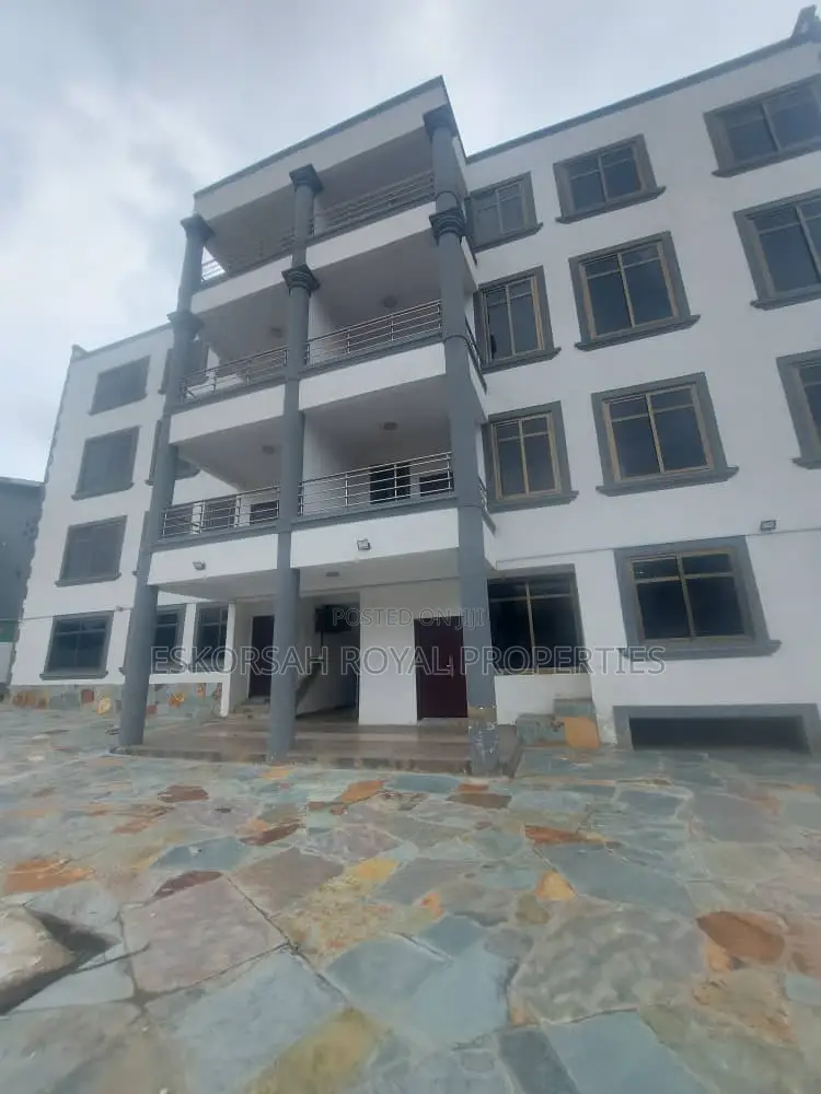 2bdrm Apartment in Adjiringanor, Adjiriganor for rent