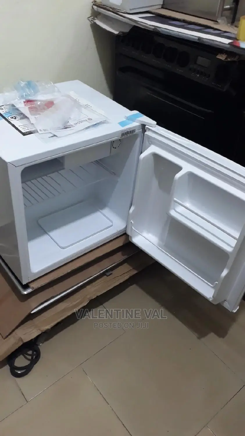 Comfee Bedside Portable Fridge