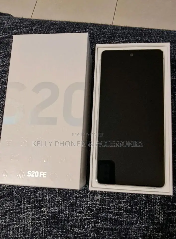New Samsung Galaxy S20 FE 128 GB Black