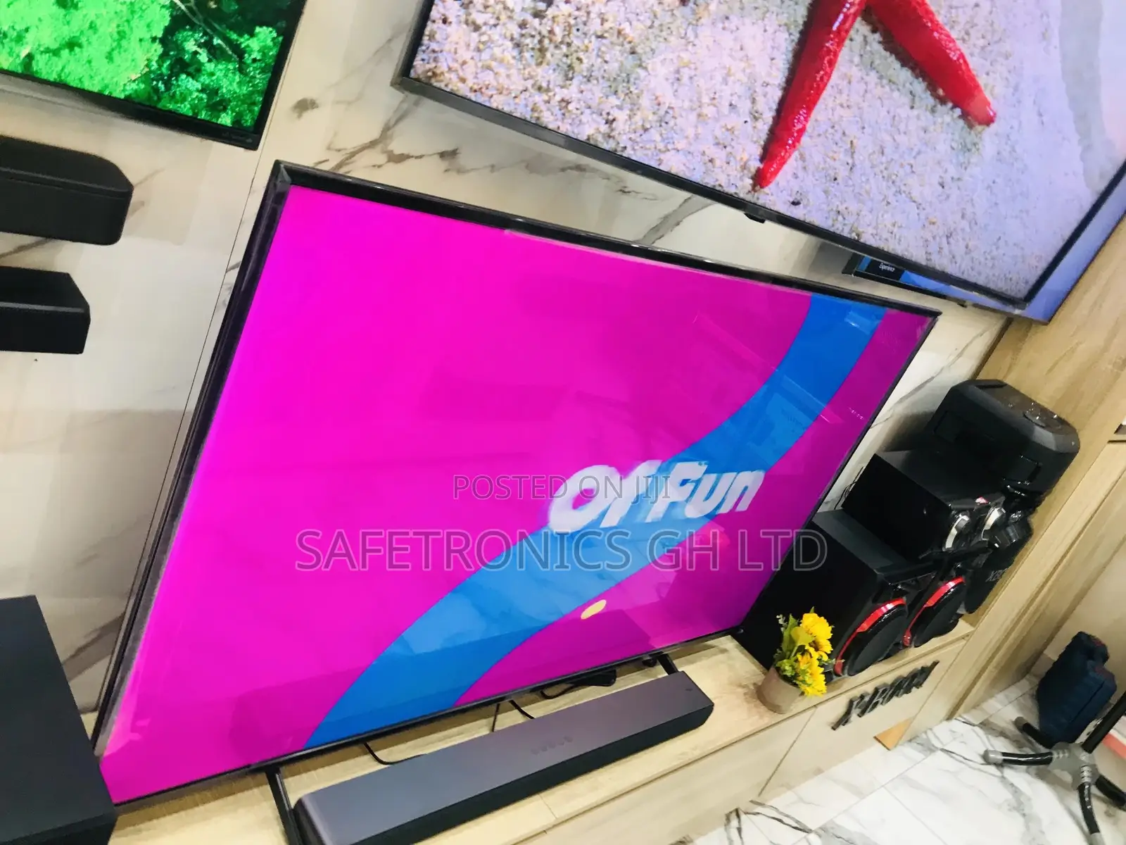 Grab Neat LG UQ80 65 Inches LED Smart Glossy Tv