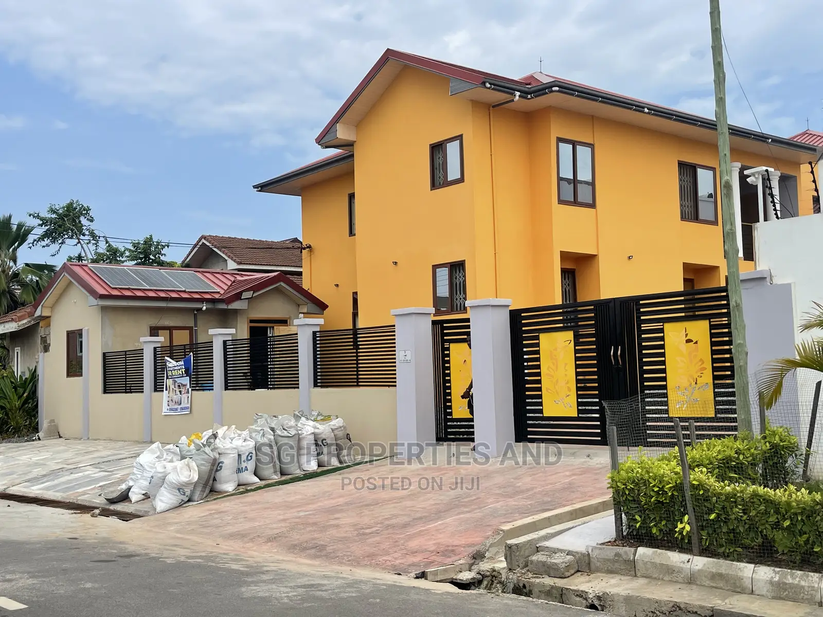 3bdrm Apartment in Com 18 Kfc, Spintex for rent
