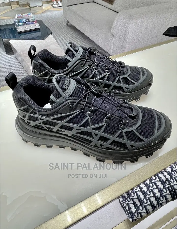 Christian Dior B31
