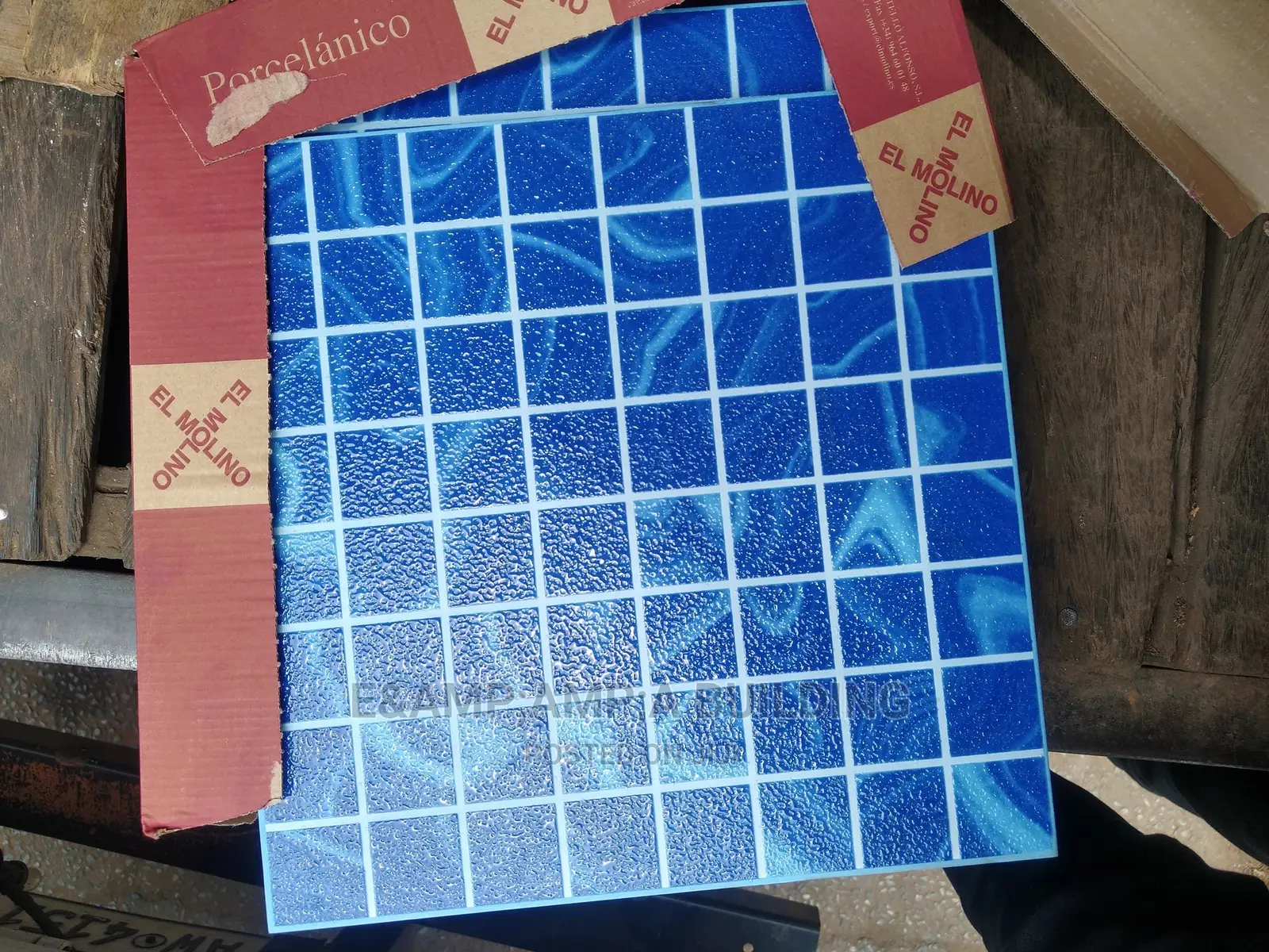Unique Swimming Pool Tiles