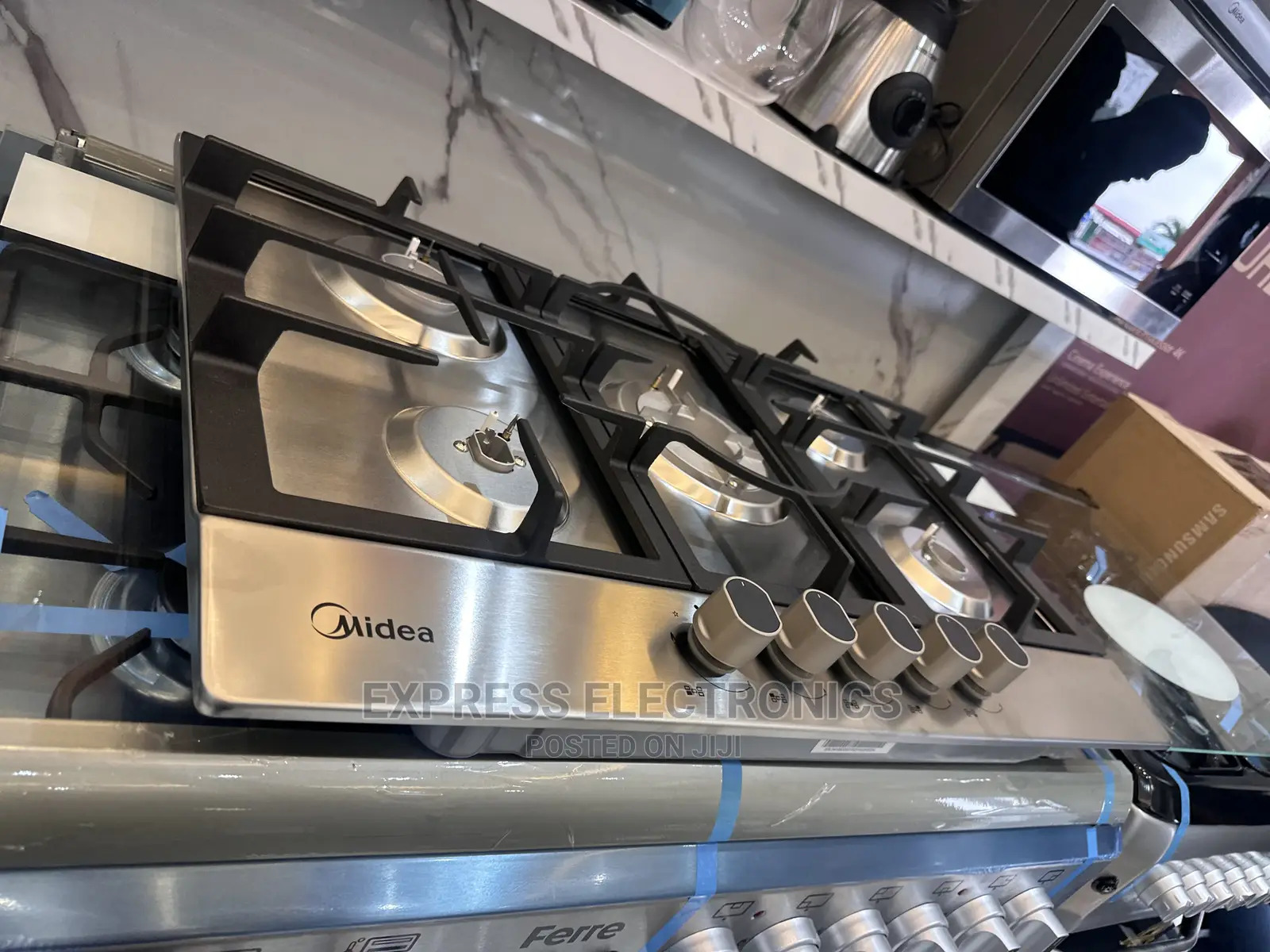 Call and Buy From Us 75g50me 5burner Gas Cooker Inbuilt