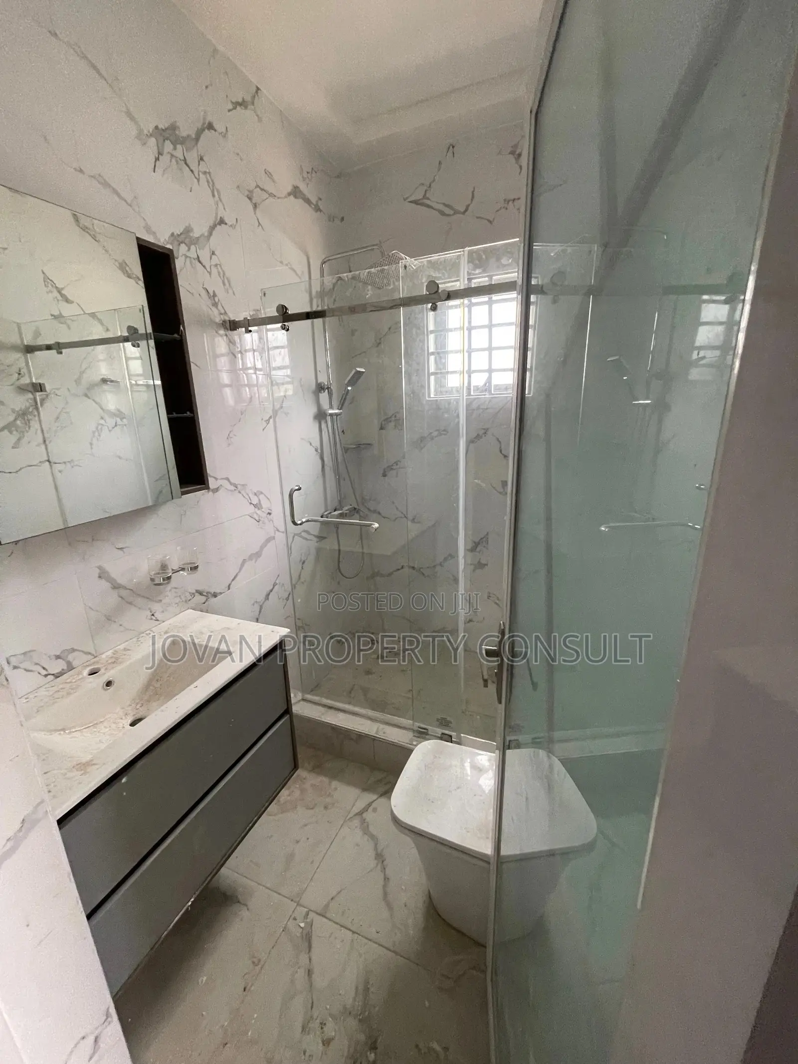 3bdrm House in Pokuase Odumasi, Ga South Municipal for sale