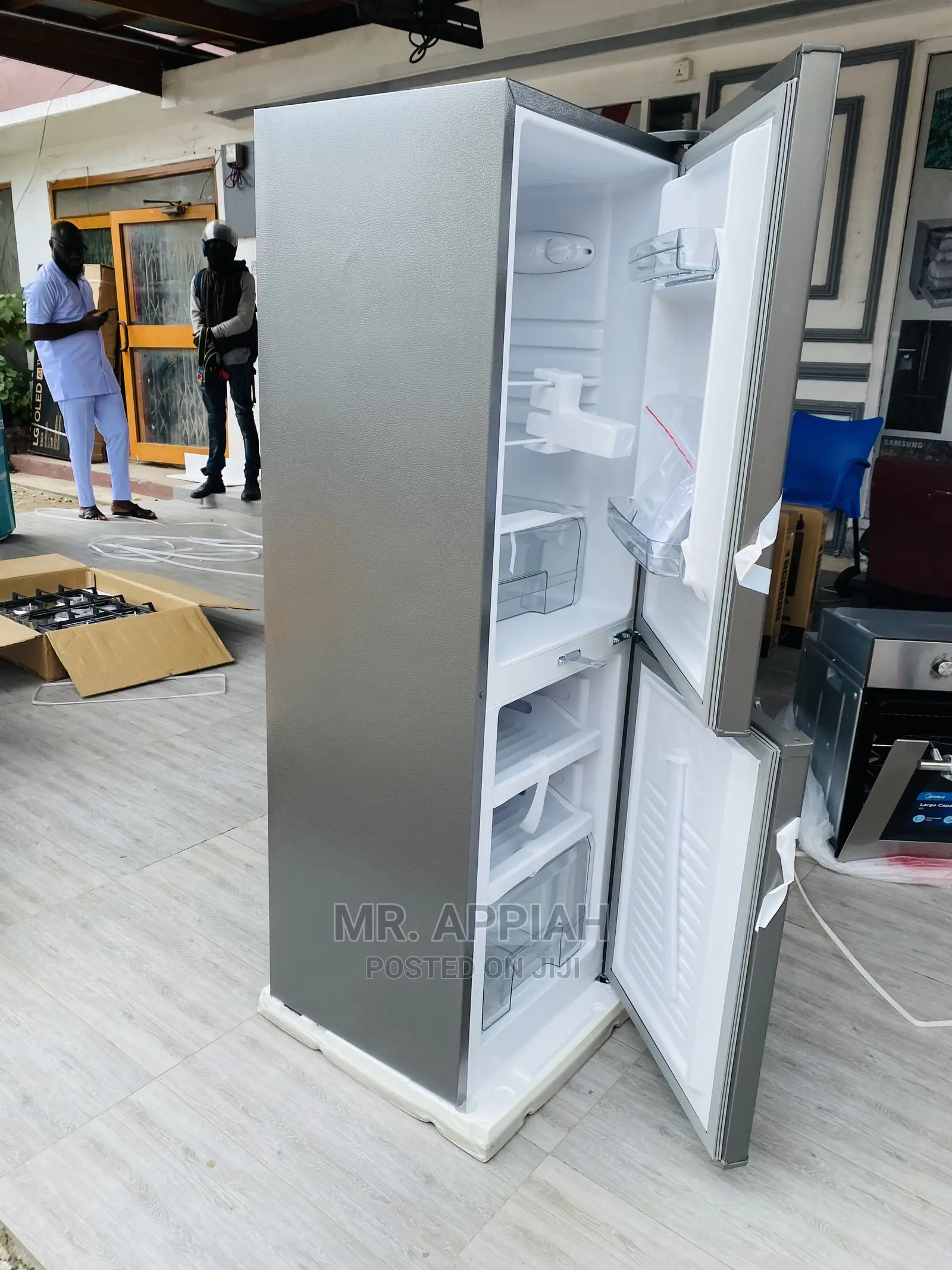 (Zara-240bf)Original Zara 201l Zara Refrigerator at Best Deal