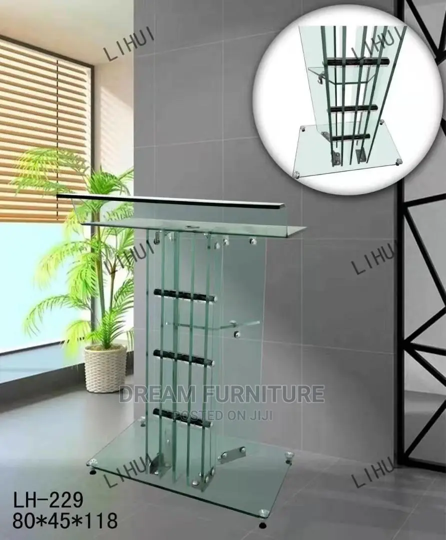 Neat Tempered Glass Pulpits