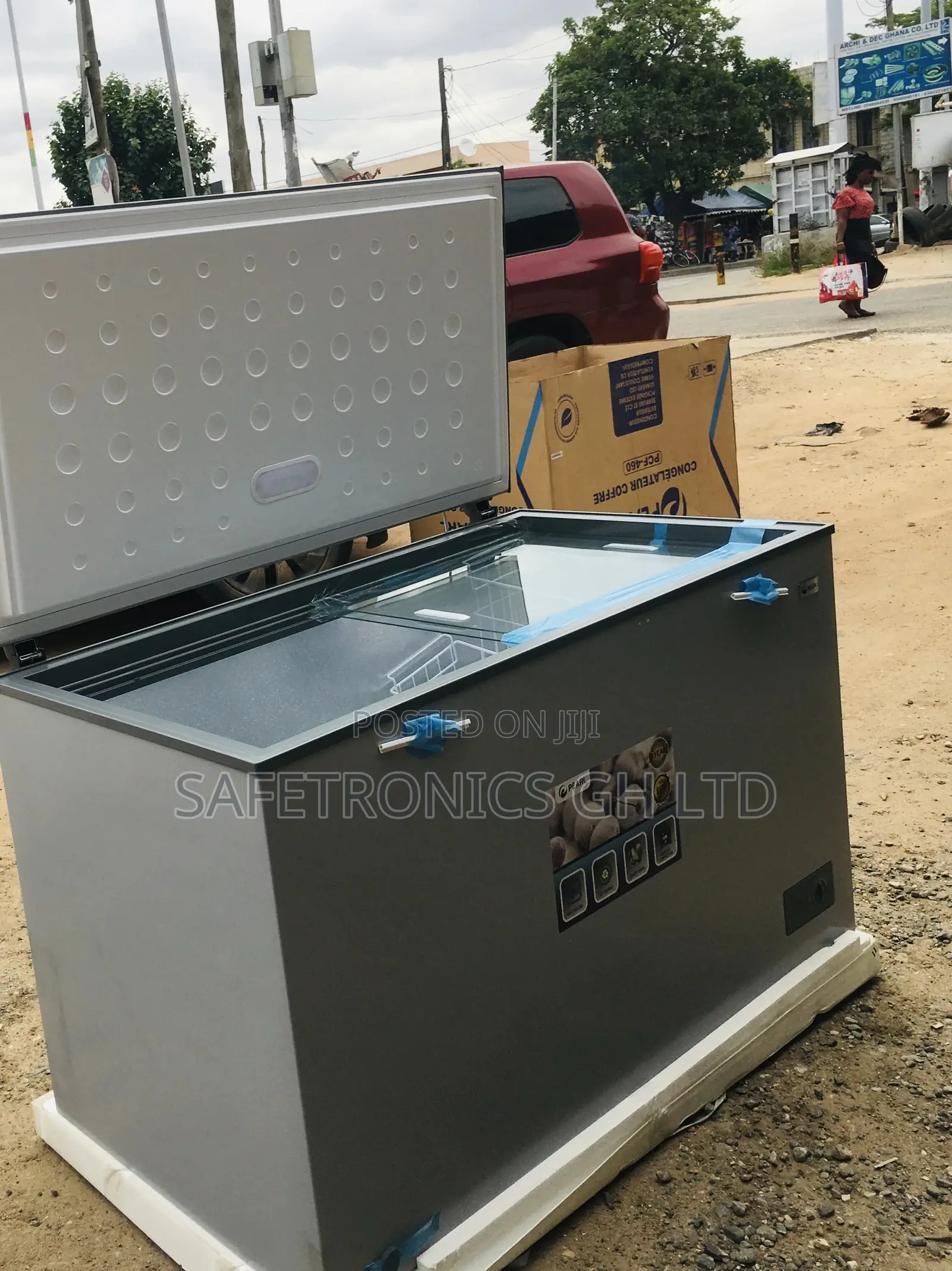 Elegant New Chestfreezer 290 Liters Singledoor PCF-370