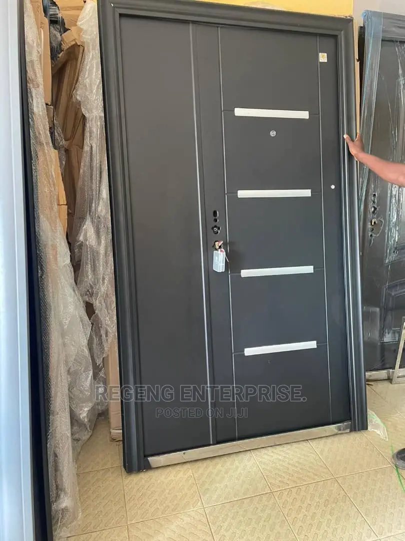 One and Half 4feet Door With Accessories