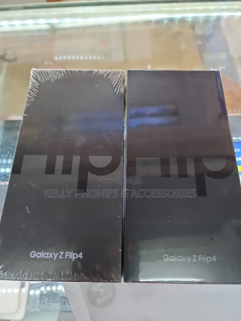 New Samsung Galaxy Z Flip4 256 GB Black