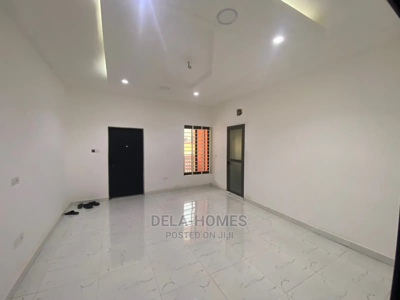 Newly Built Chamber N Hall Sc for Rent at Ashaley Botwe.
