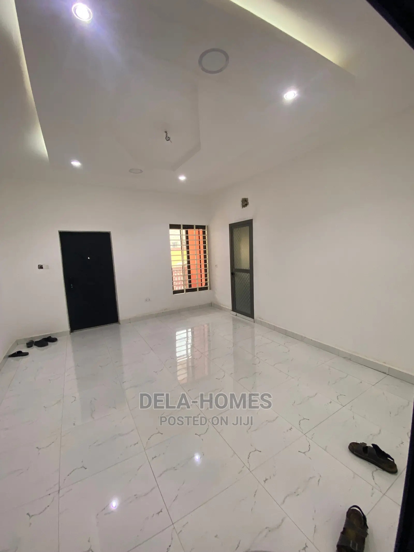 Newly Built Chamber N Hall Sc for Rent at Ashaley Botwe.